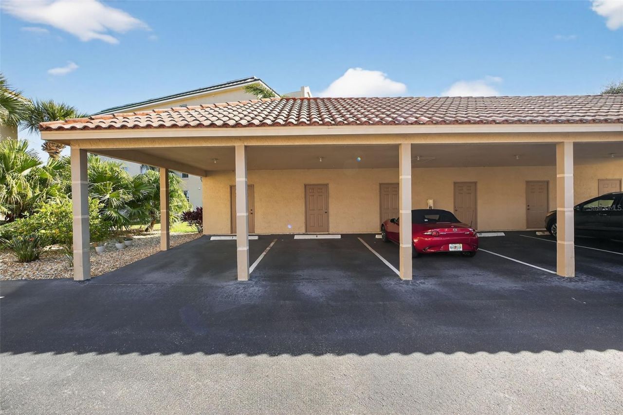 434 Bouchelle Drive, Unit 304, New Smyrna Beach, FL 32169 Photo