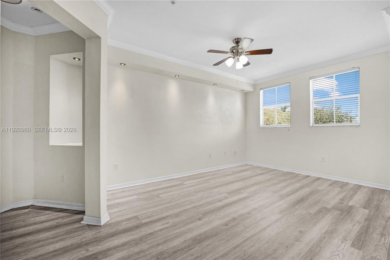 10870 NW 88th Ter, Unit 227, Doral, FL 33178 Photo