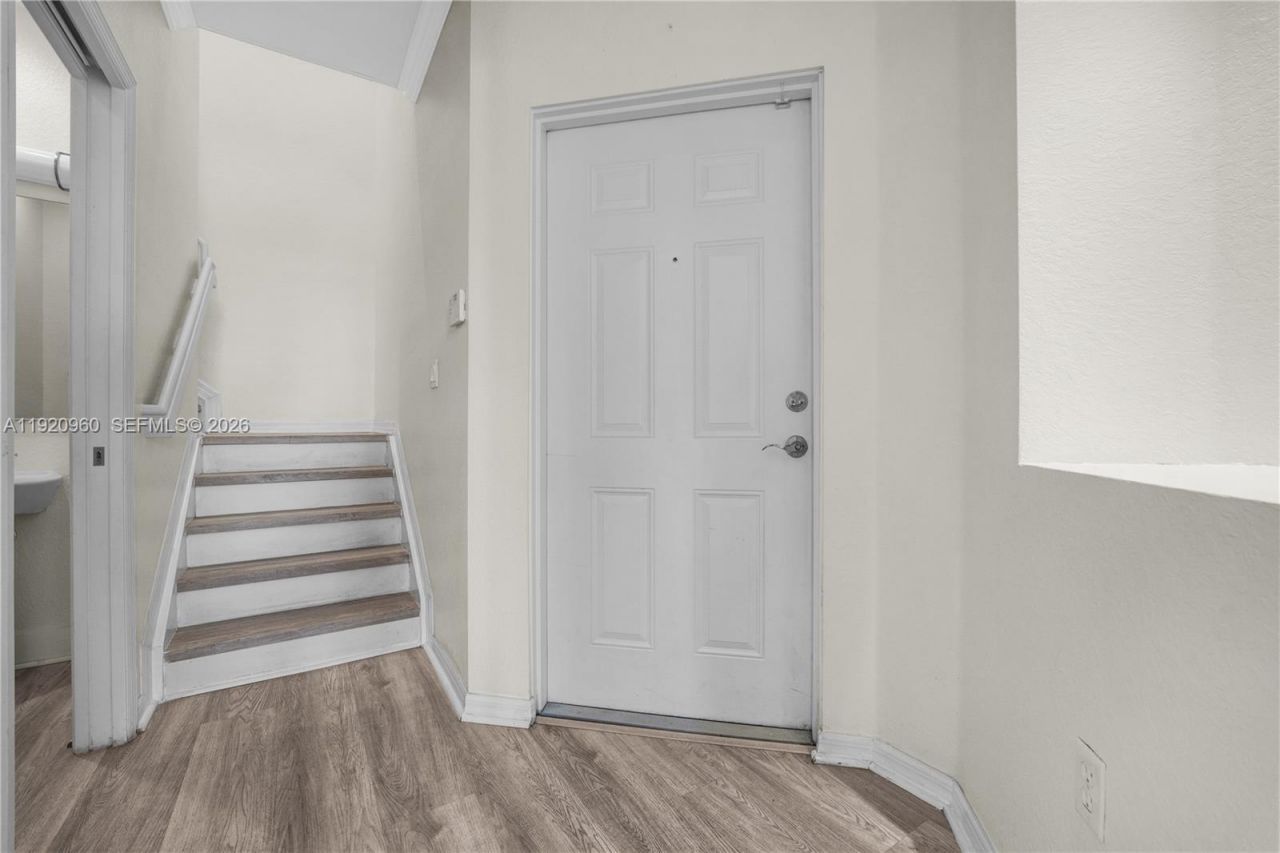 10870 NW 88th Ter, Unit 227, Doral, FL 33178 Photo