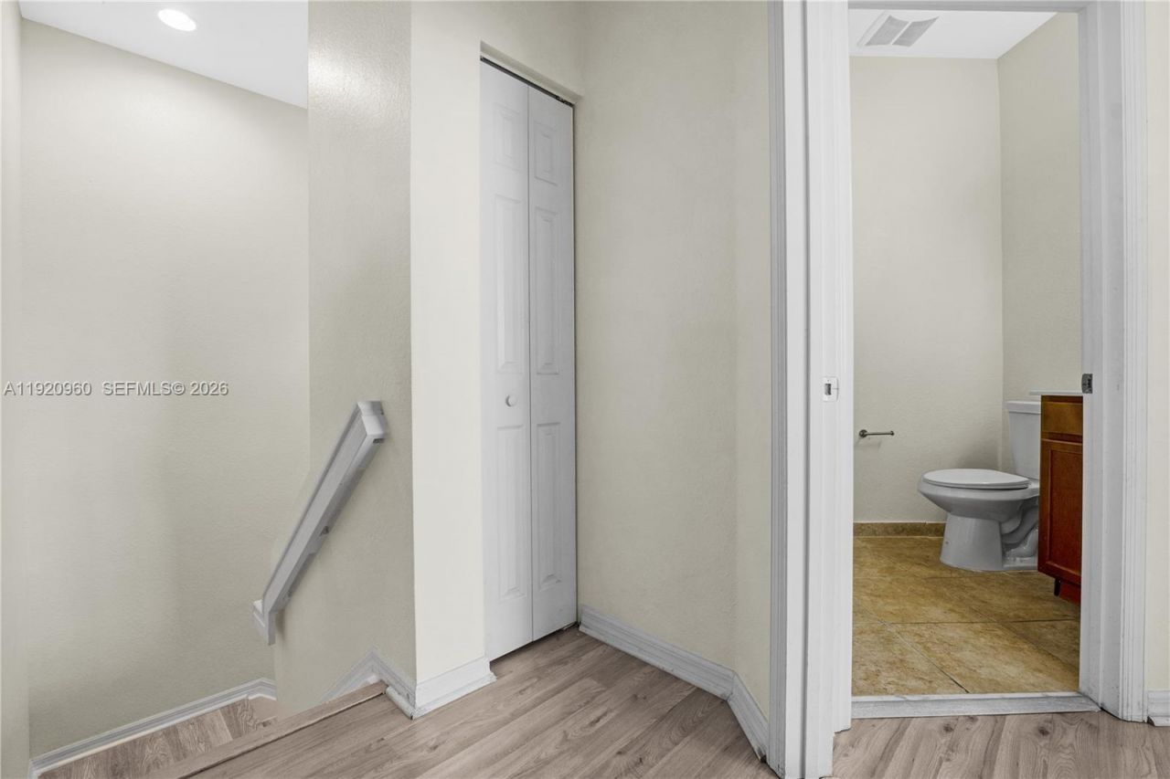 10870 NW 88th Ter, Unit 227, Doral, FL 33178 Photo