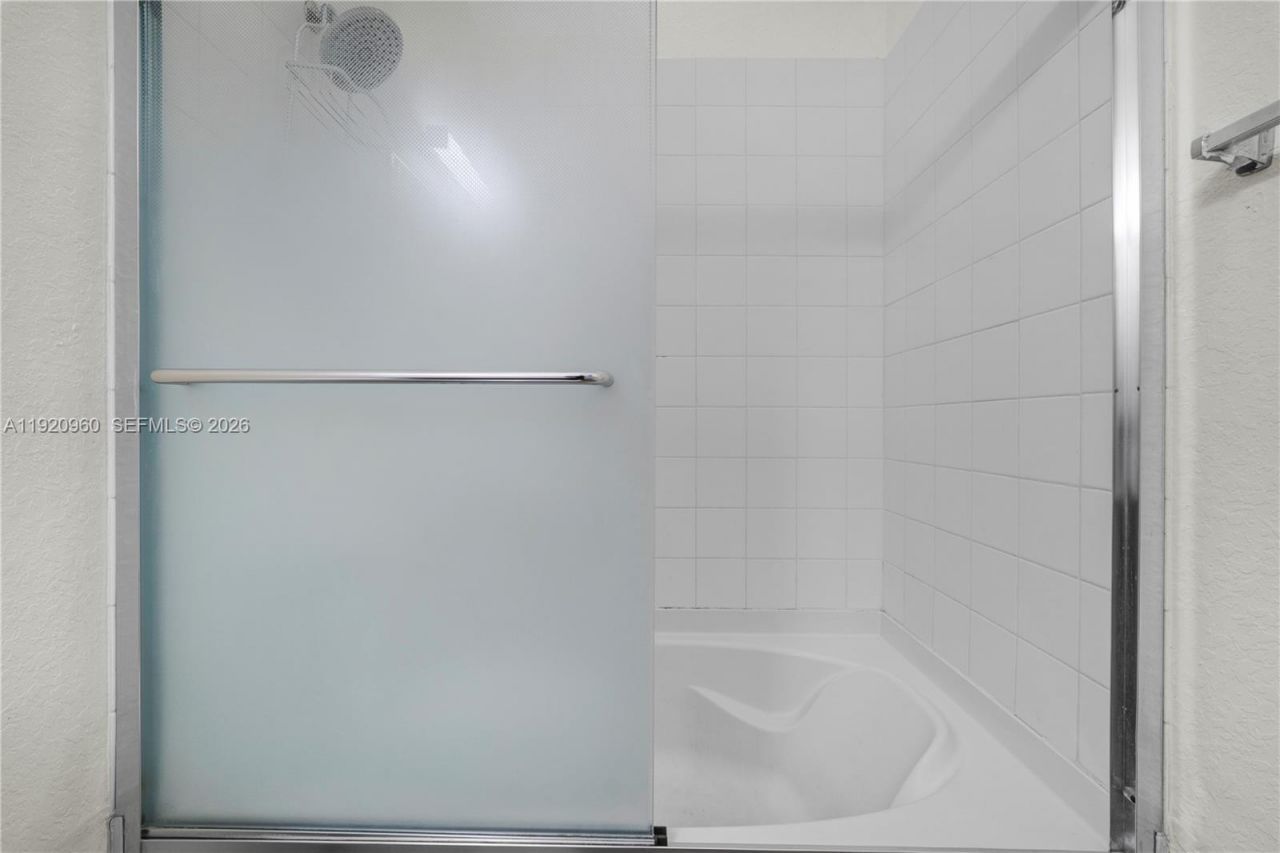 10870 NW 88th Ter, Unit 227, Doral, FL 33178 Photo