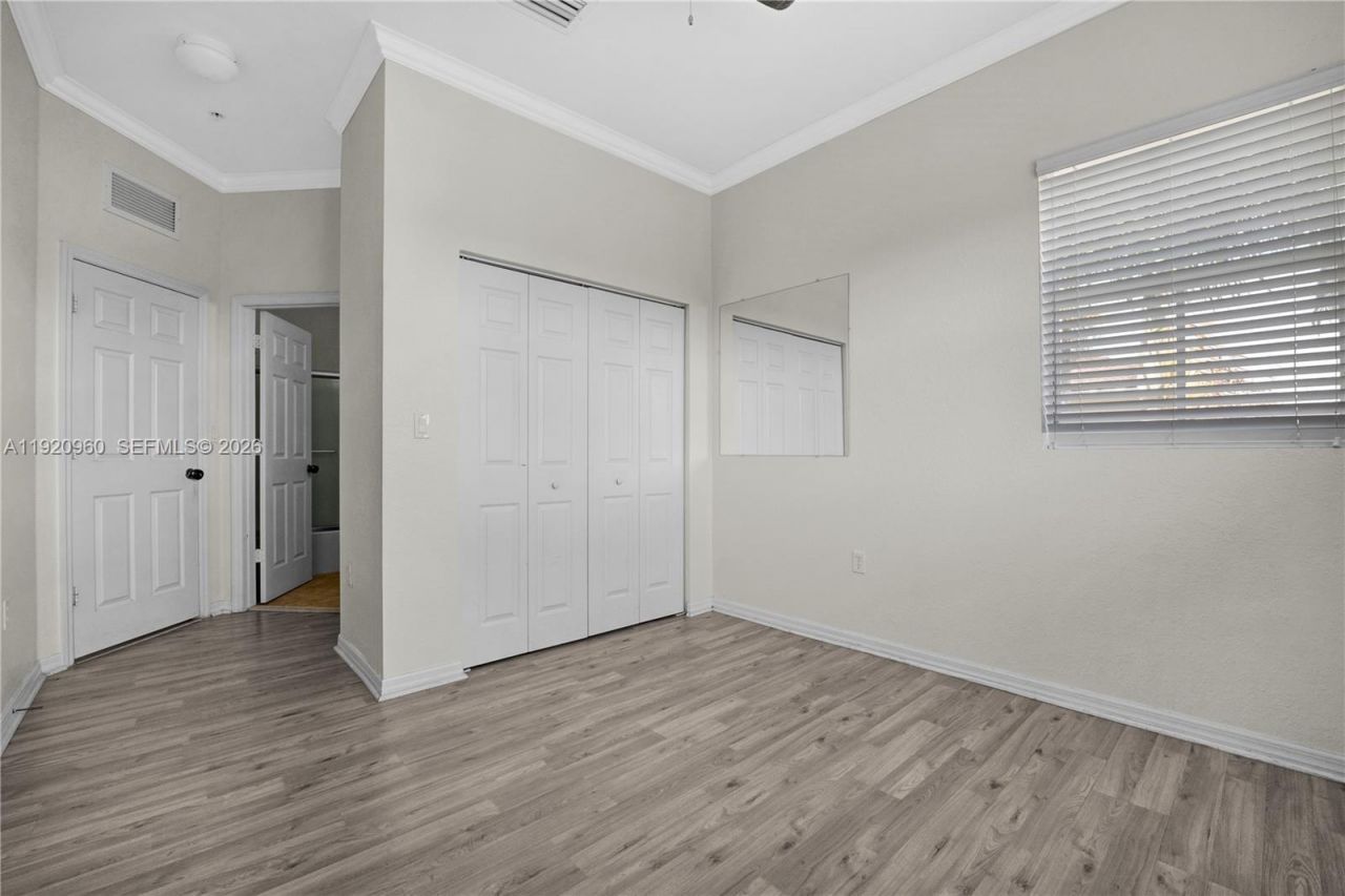 10870 NW 88th Ter, Unit 227, Doral, FL 33178 Photo