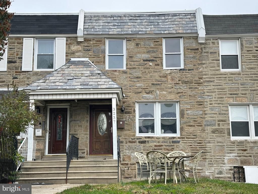 3237 Tyson Avenue, Philadelphia, PA 19149 Main Photo