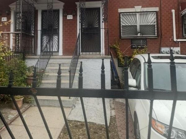 43 Menahan Street, Unit 2nd fl, Brooklyn, NY 11221