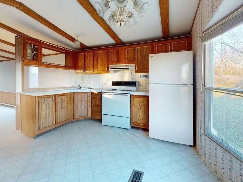 17 S Nixon Avenue, Peebles, OH 45660 Photo 6