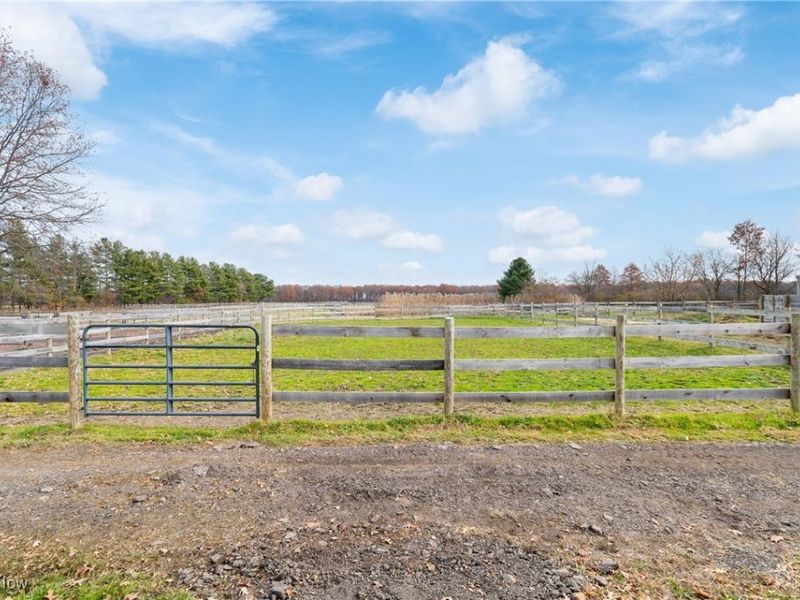 2941 Vandemark Road, Litchfield, OH 44253 Photo 28