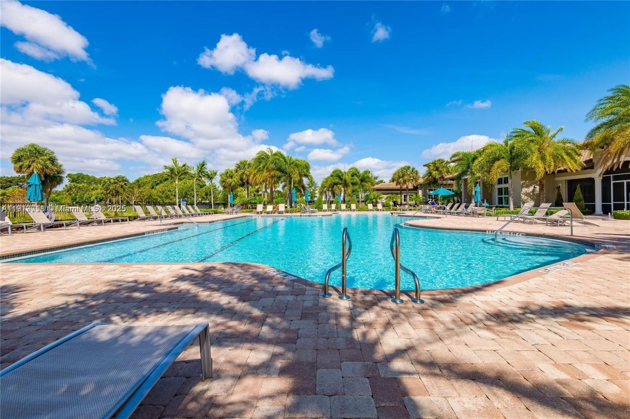 4144 Greenway Dr, Unit 4144, Hollywood, FL 33021 Photo