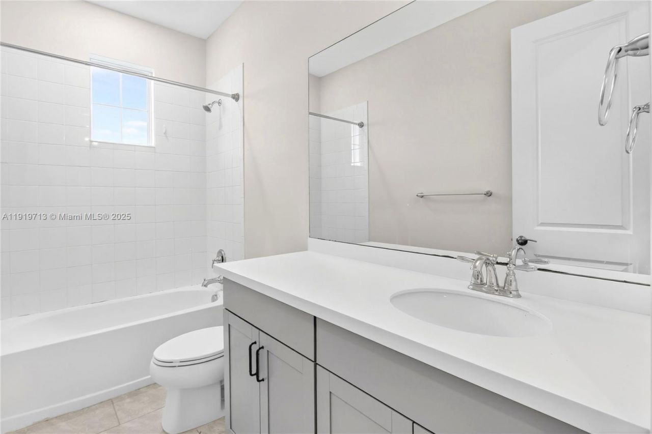 4144 Greenway Dr, Unit 4144, Hollywood, FL 33021 Photo