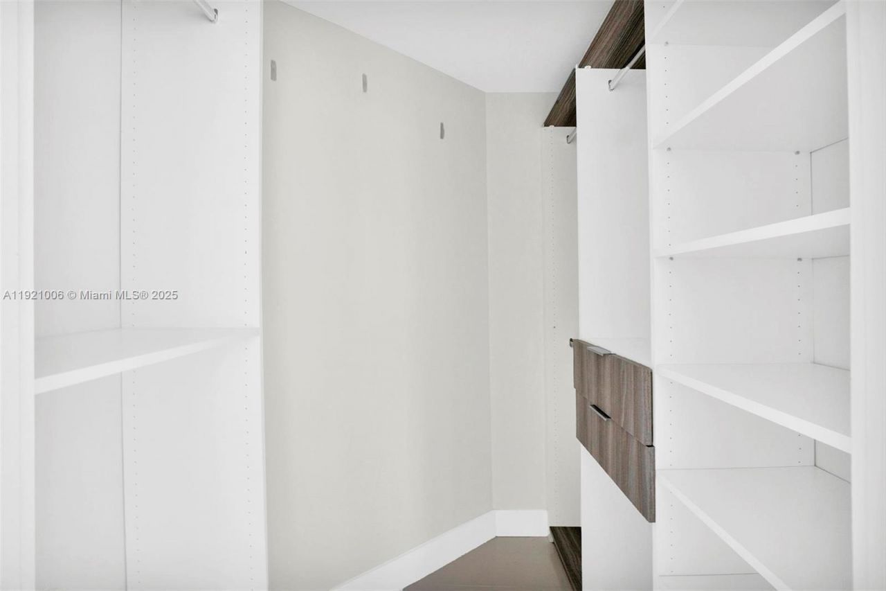 1010 SW 2nd Ave, Unit 1004, Miami, FL 33130 Photo