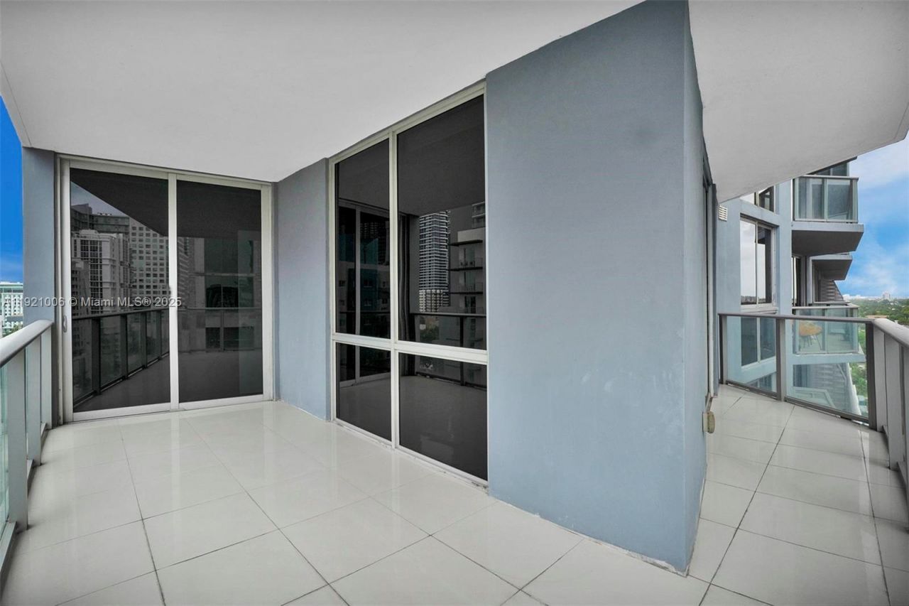 1010 SW 2nd Ave, Unit 1004, Miami, FL 33130 Photo