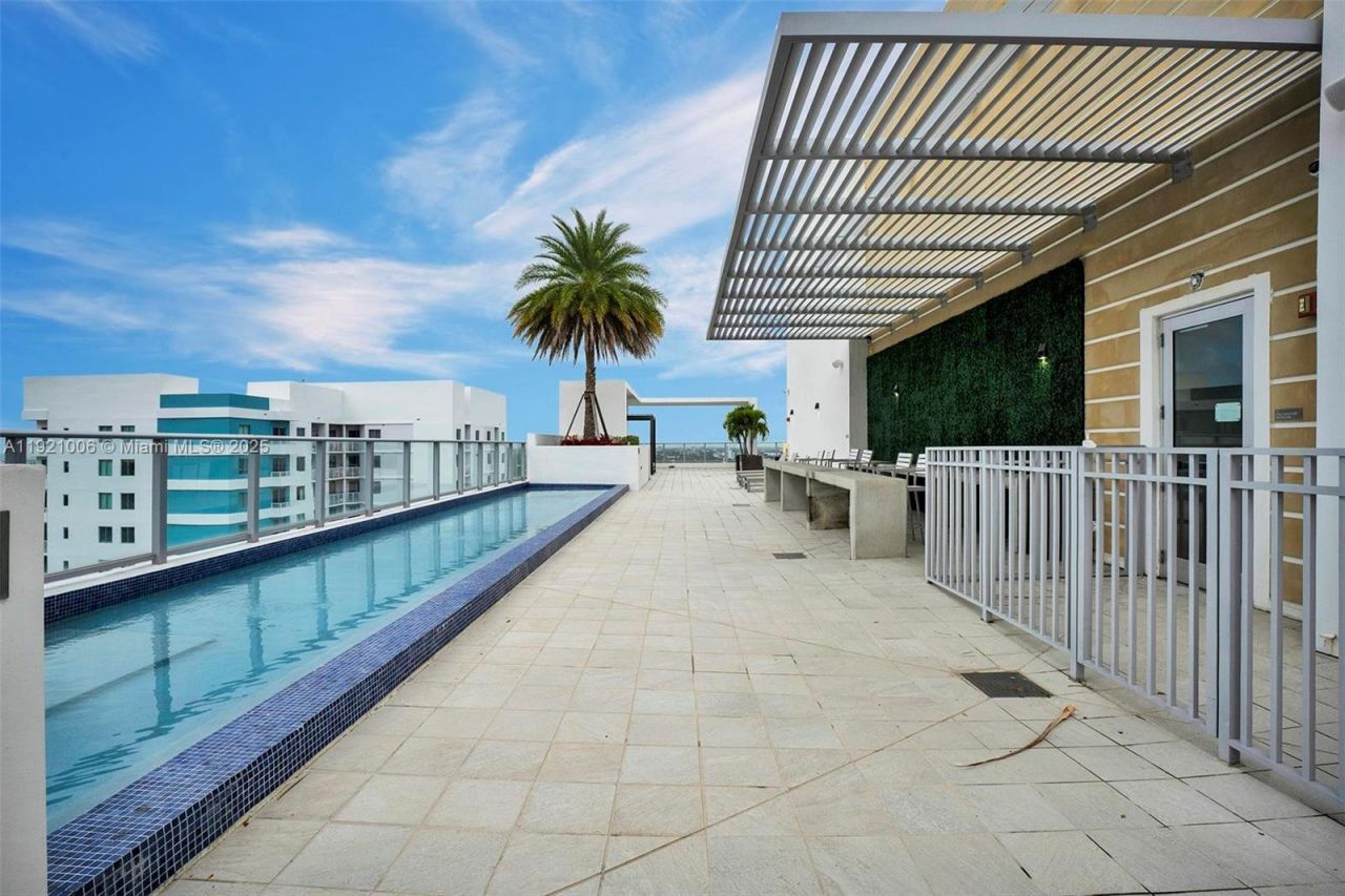 1010 SW 2nd Ave, Unit 1004, Miami, FL 33130 Photo