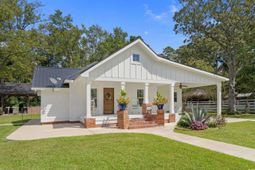 2323 Main St. photo 4