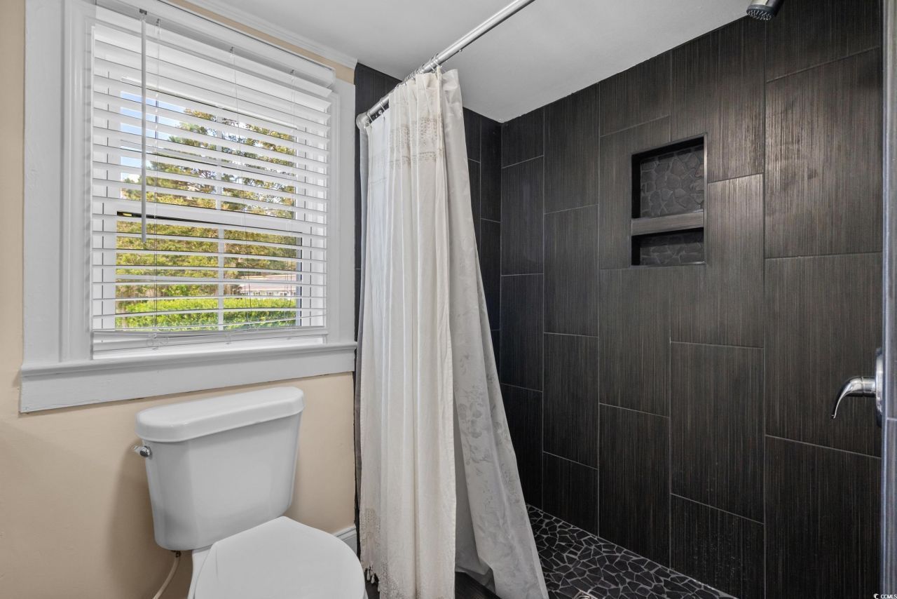 2323 Main St. Photo 35