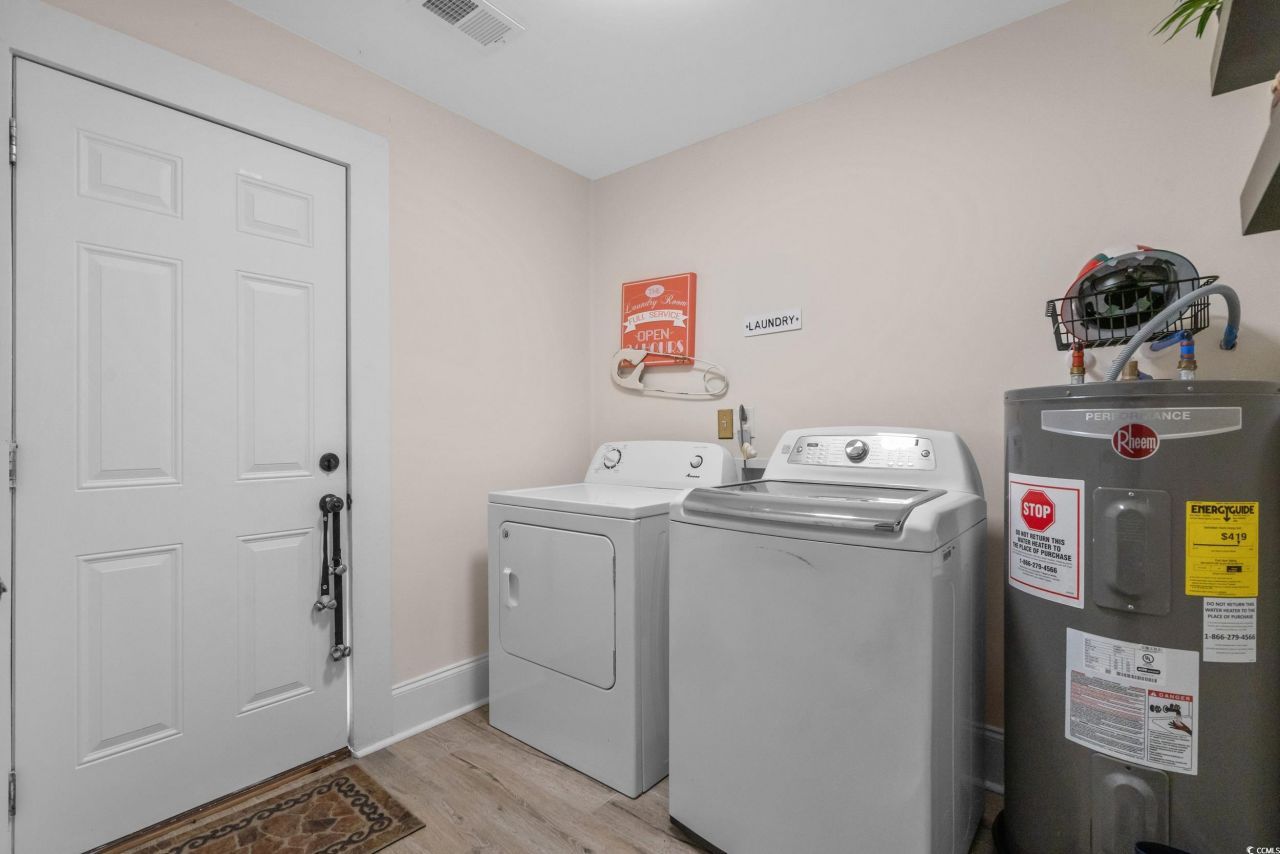 2323 Main St. Photo 37