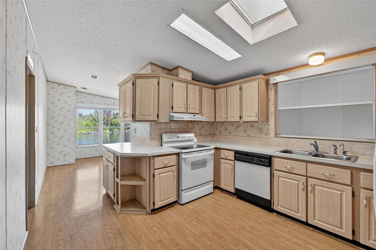 1001 Starkey Road, Lot#355, Largo, FL 33771 Photo
