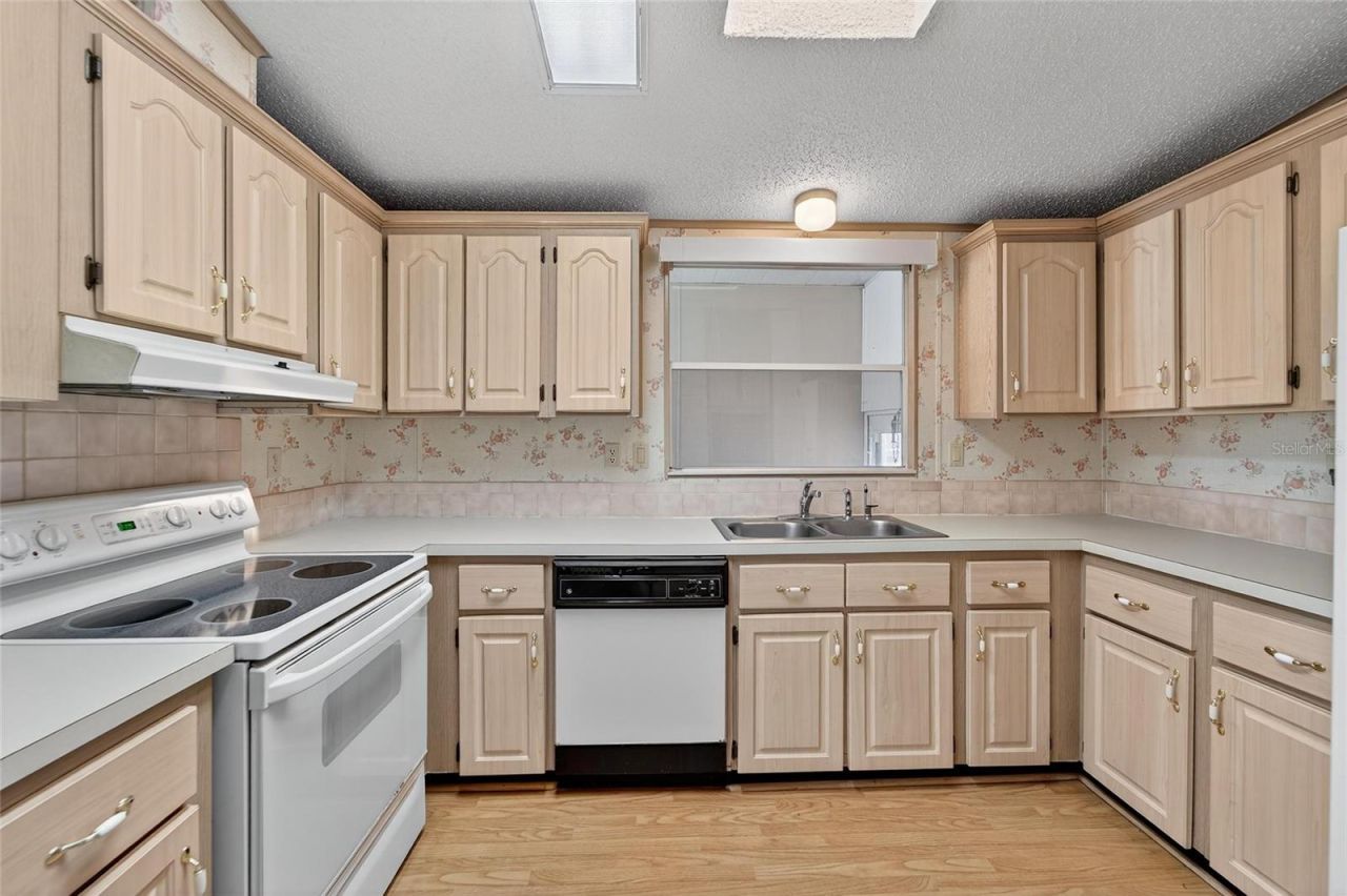 1001 Starkey Road, Lot#355, Largo, FL 33771 Photo
