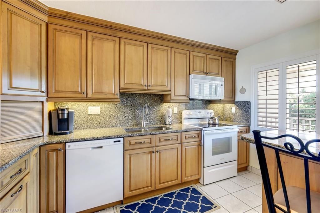 200 Periwinkle Way, Unit 214, Sanibel, FL 33957 Photo
