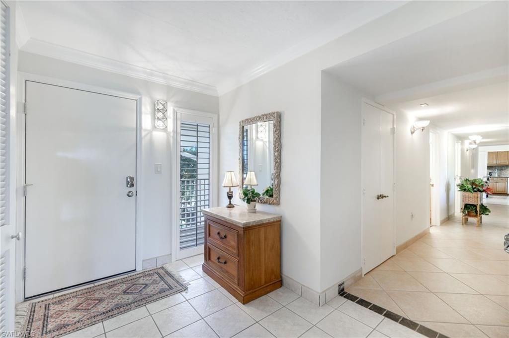 200 Periwinkle Way, Unit 214, Sanibel, FL 33957 Photo