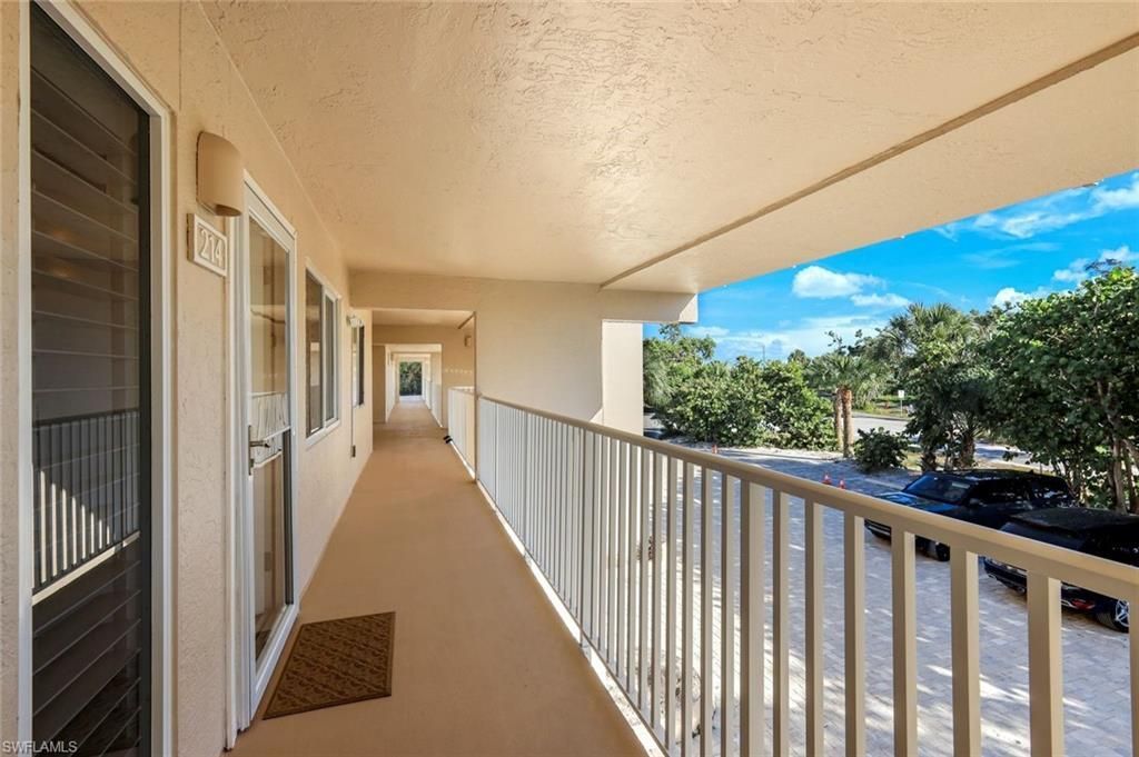 200 Periwinkle Way, Unit 214, Sanibel, FL 33957 Photo