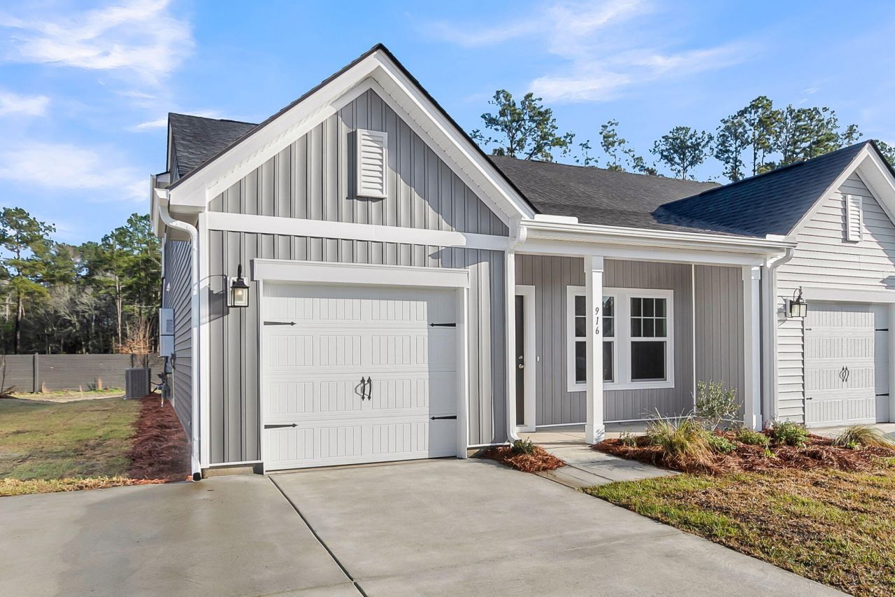 916 Dusk Drive Photo 1