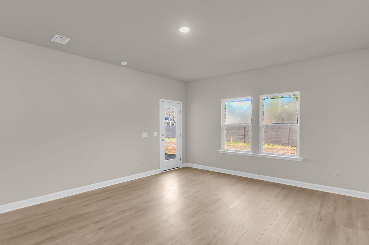 916 Dusk Drive Photo 12