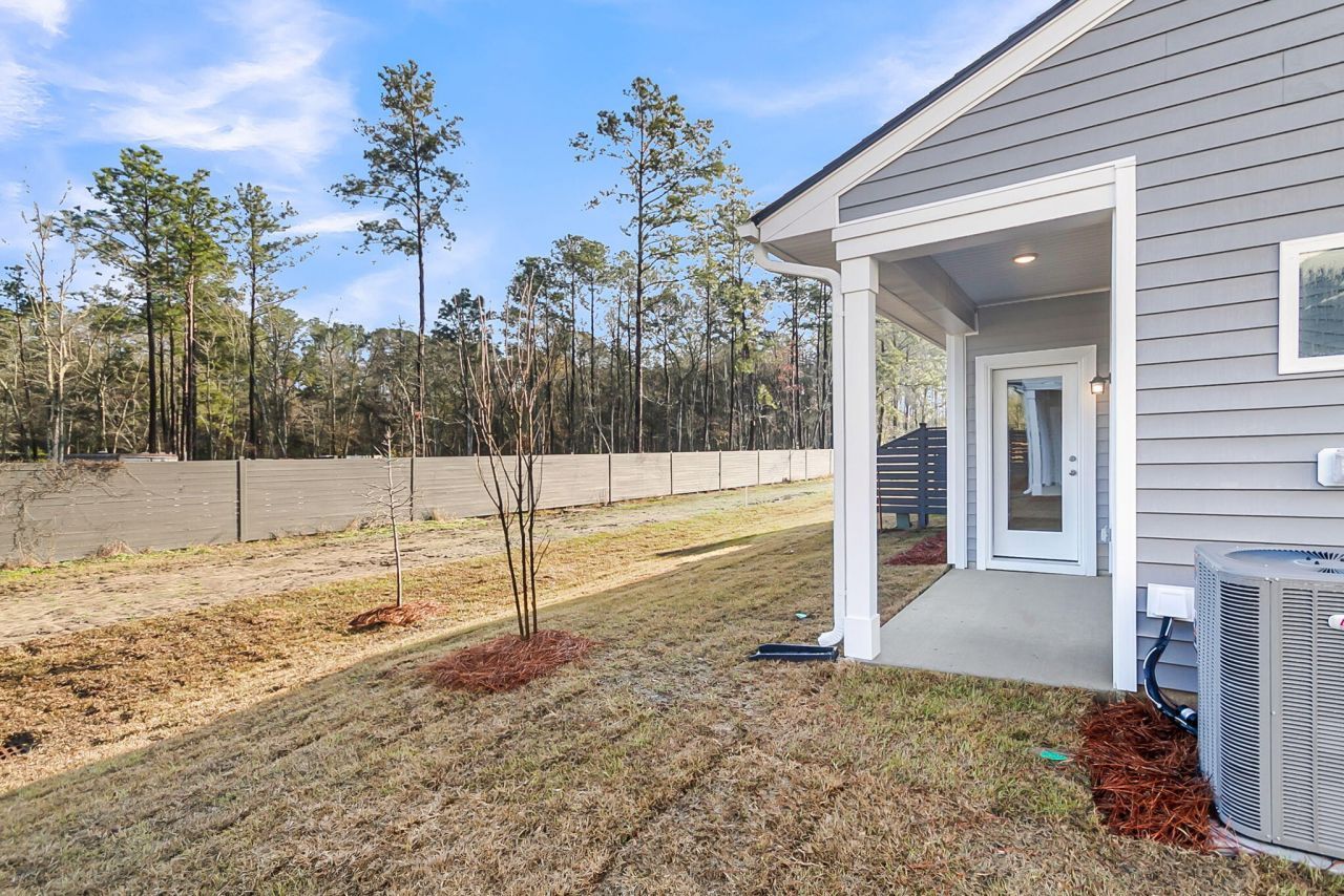 916 Dusk Drive Photo 32