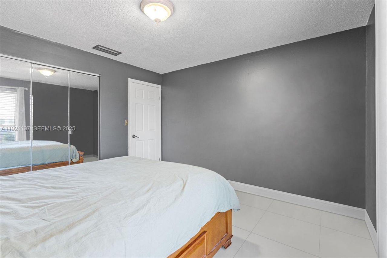 7004 SW 139th Pl, Miami, FL 33183 Photo