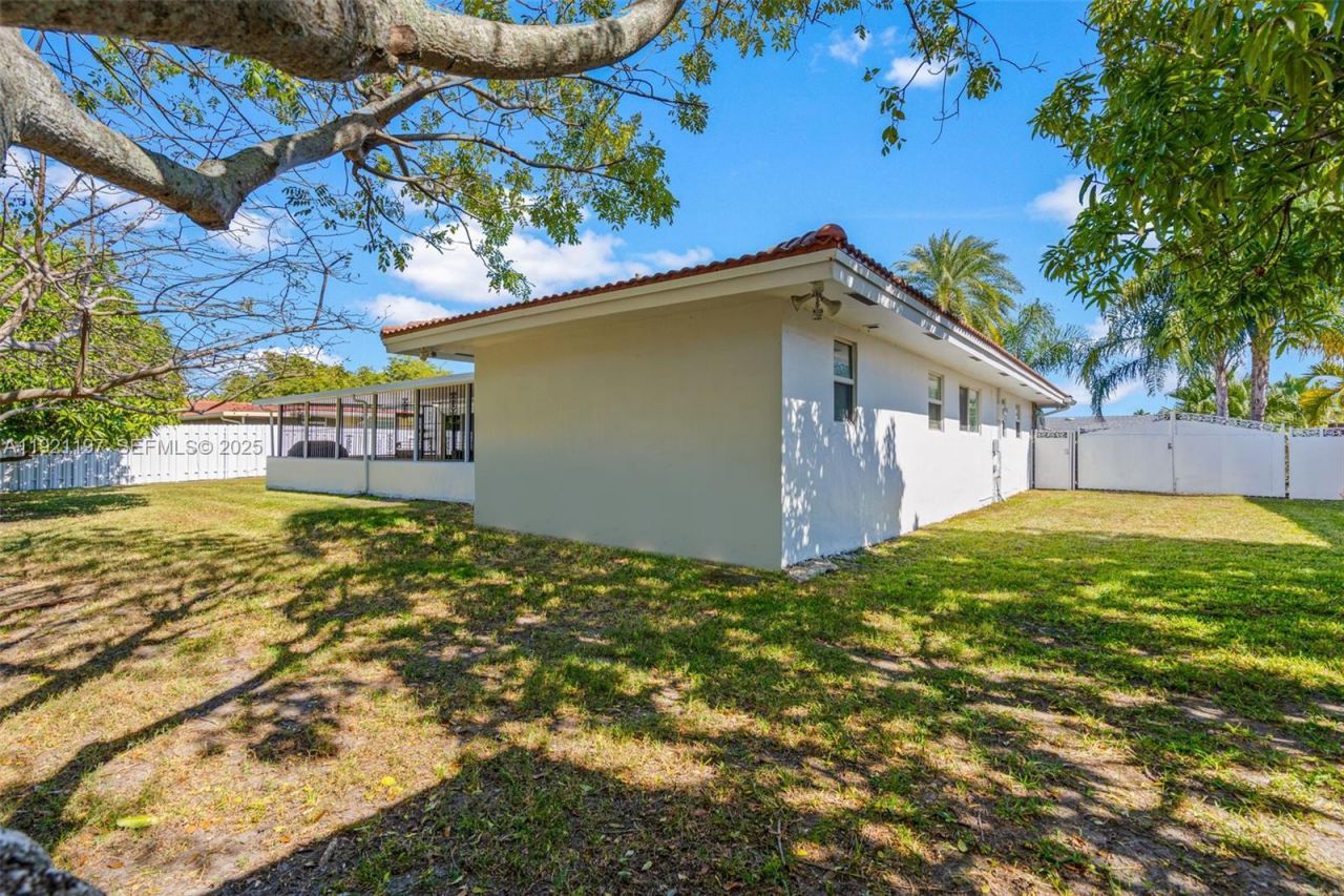 7004 SW 139th Pl, Miami, FL 33183 Photo