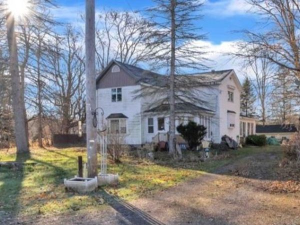 9005 Tonawanda Crk Road, Clarence, NY 14032