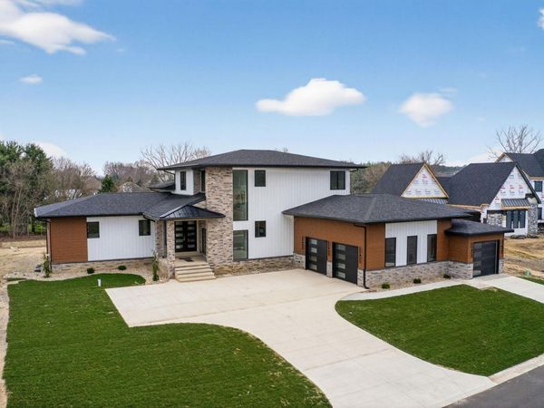 14766 Saleem Court, Granger, IN 46530