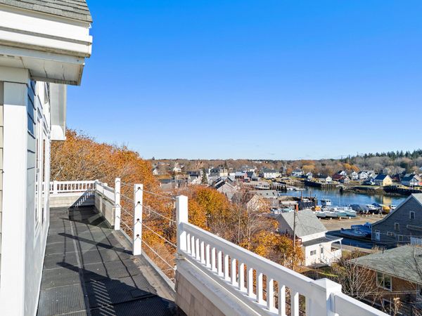 38 W. Main W Main Street, Vinalhaven, ME 04863