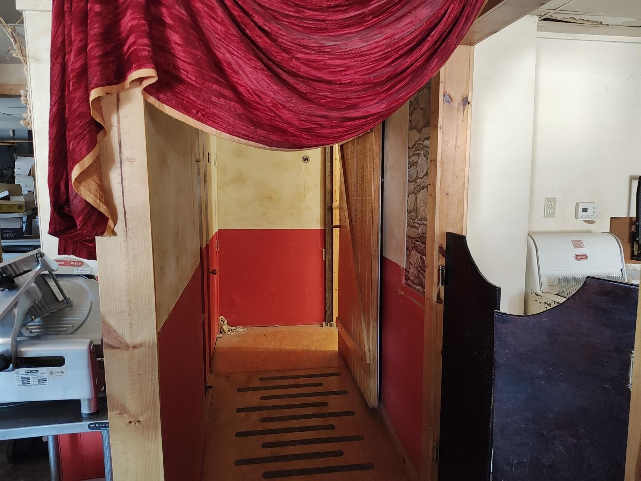 770 N Railroad Avenue  Photo 17