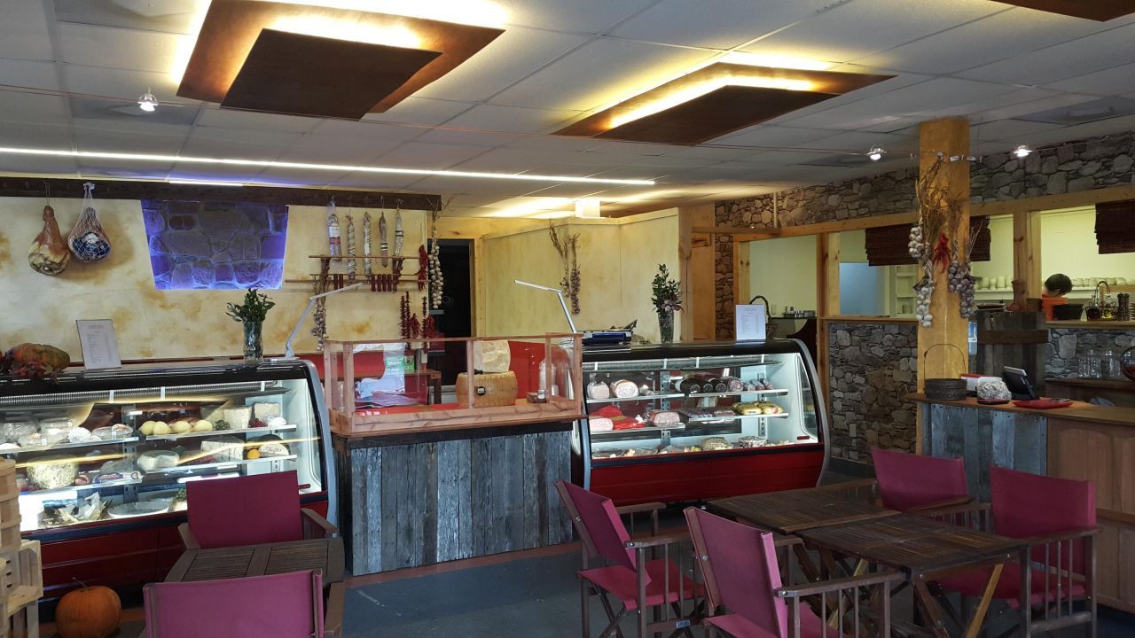 770 N Railroad Avenue  Photo 5