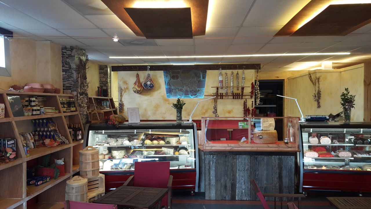 770 N Railroad Avenue  Photo 8