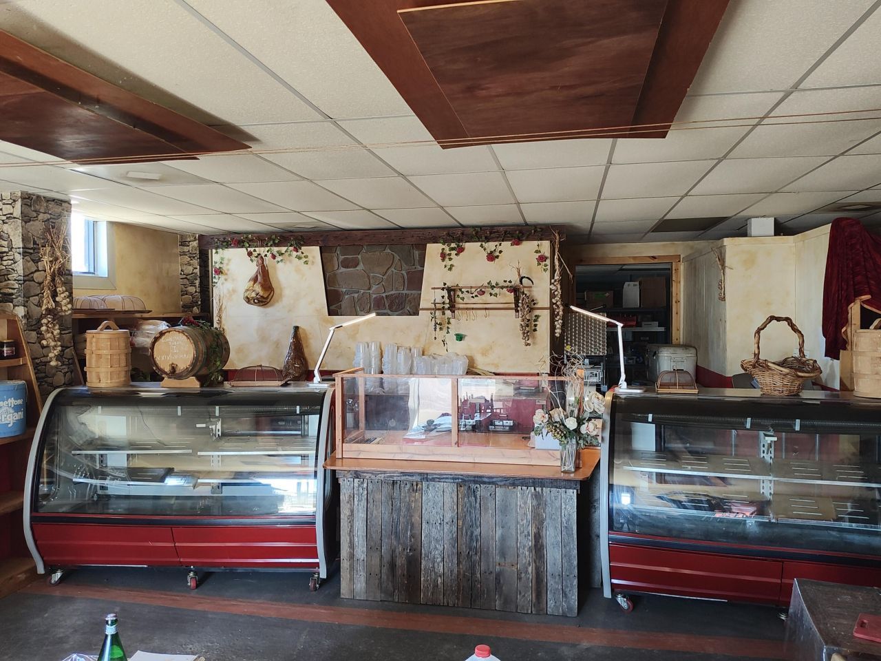 770 N Railroad Avenue  Photo 9