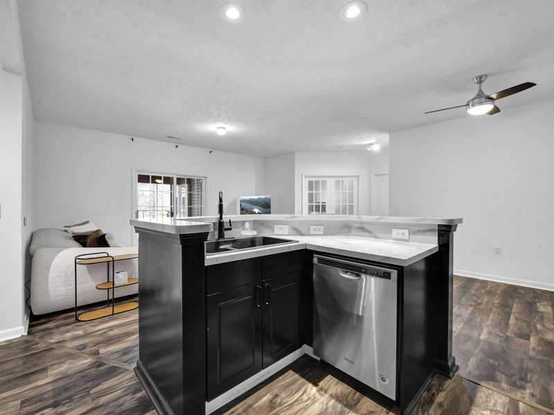 1925 Fortstone Lane, Columbus, OH 43228 Photo 14