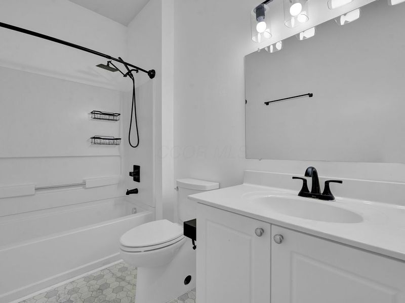 1925 Fortstone Lane, Columbus, OH 43228 Photo 21