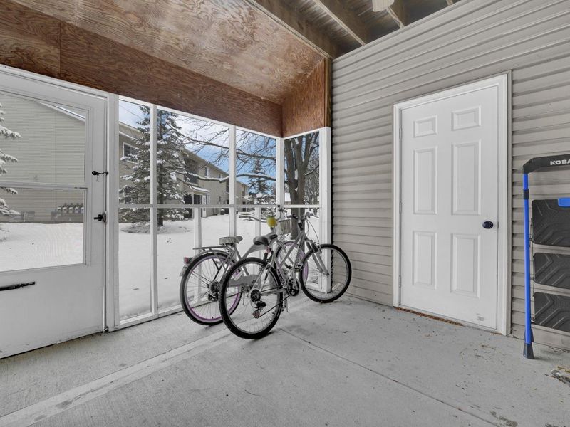 1925 Fortstone Lane, Columbus, OH 43228 Photo 24