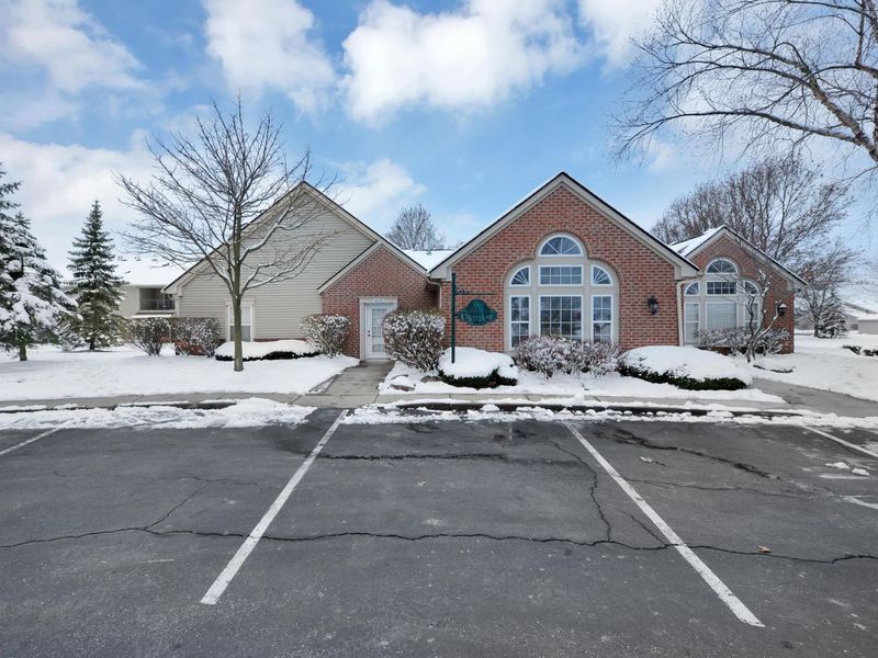 1925 Fortstone Lane, Columbus, OH 43228 Photo 33