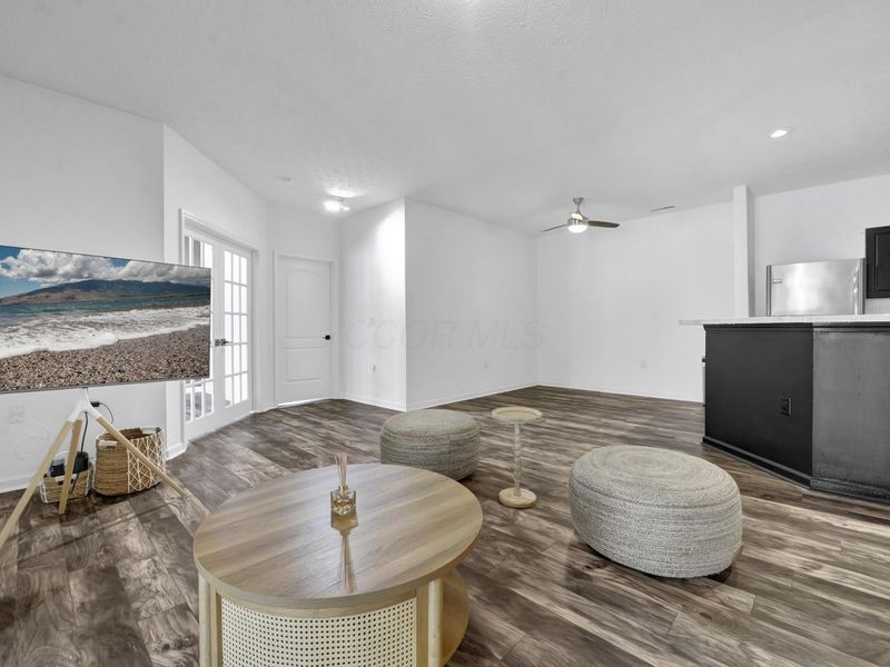 1925 Fortstone Lane, Columbus, OH 43228 Photo 9