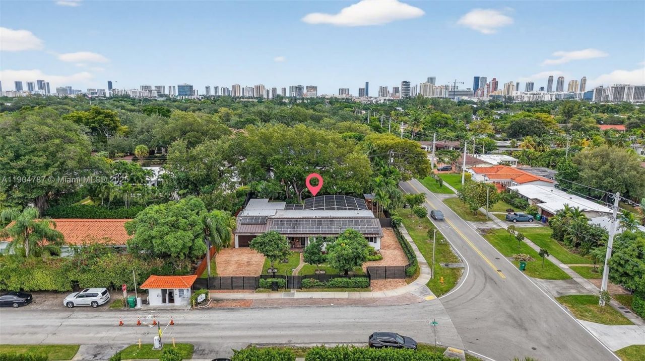 19901 NE 21st Ave, Miami, FL 33179 Photo