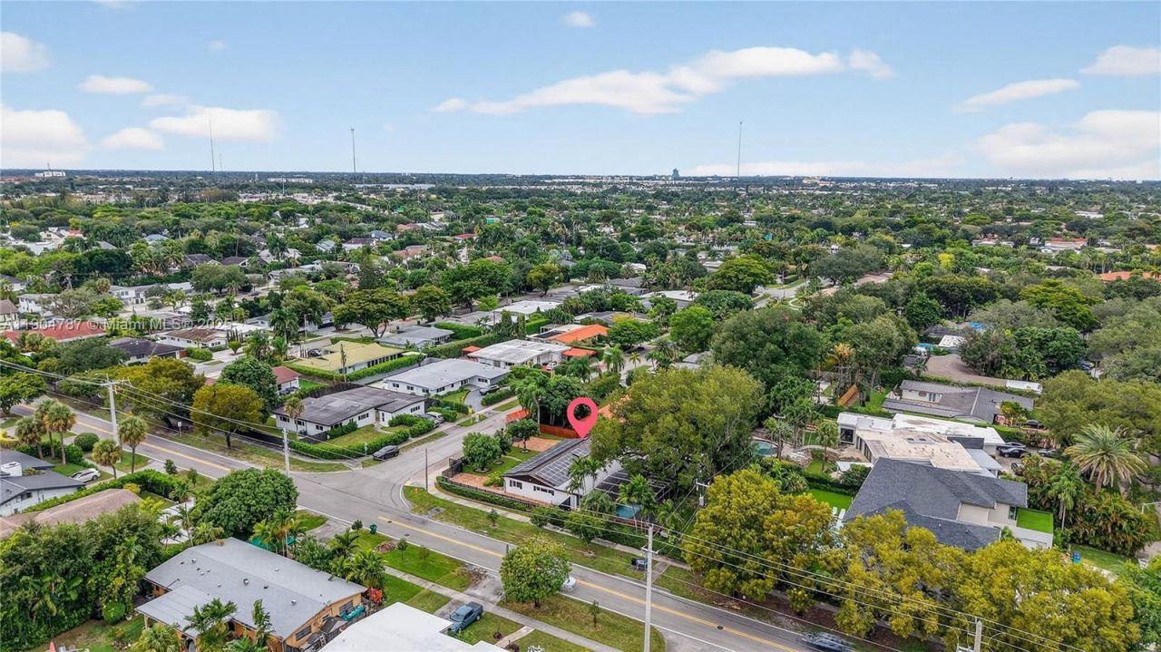 19901 NE 21st Ave, Miami, FL 33179 Photo
