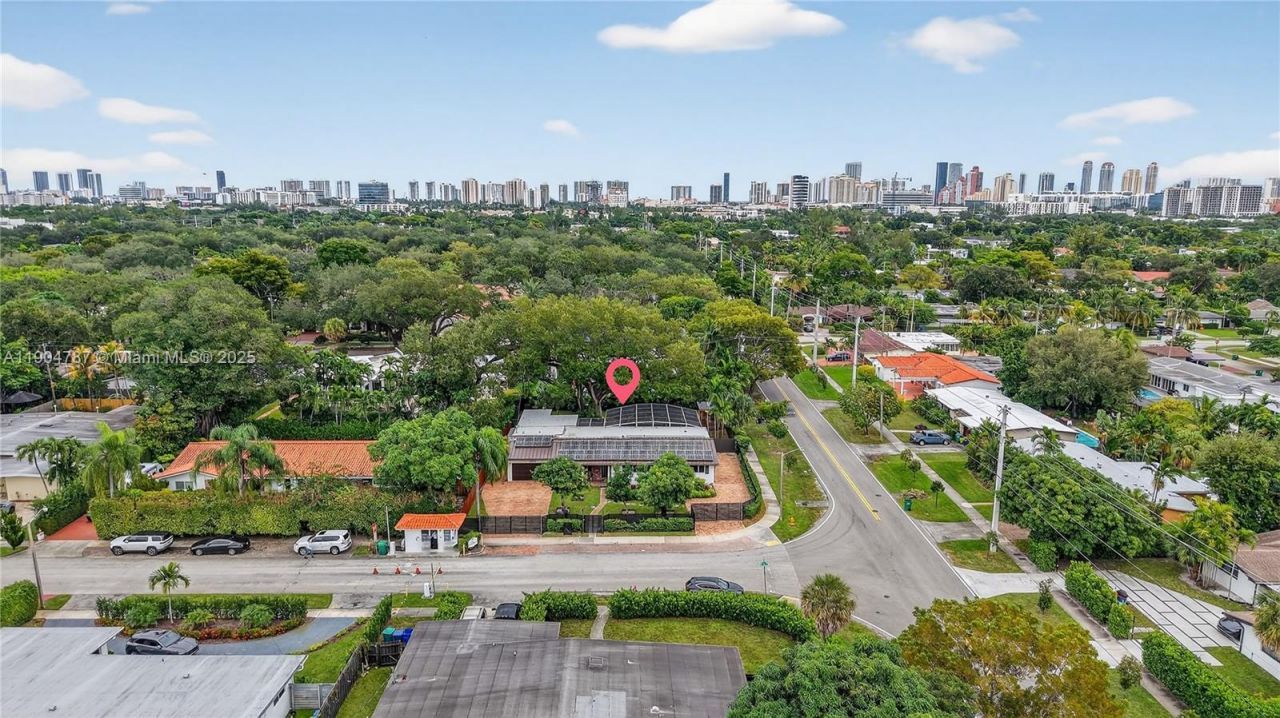 19901 NE 21st Ave, Miami, FL 33179 Photo