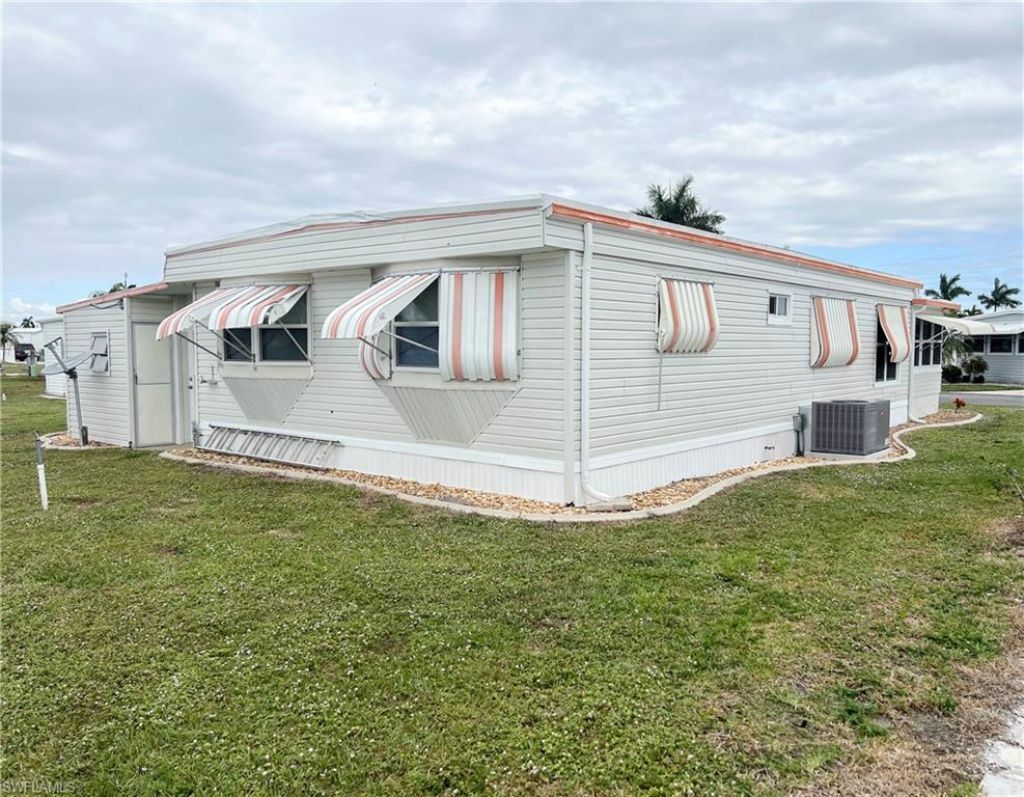 301 Dillard Ave, Fort Myers, FL 33908 Photo
