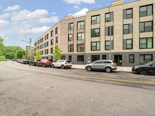 1715A Lacombe Avenue, Unit 3B, Bronx, NY 10473