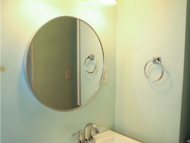 1008 Woodview Road, Cleveland, OH 44121 Photo 12