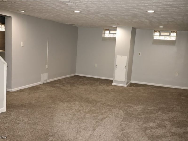 1008 Woodview Road, Cleveland, OH 44121 Photo 27