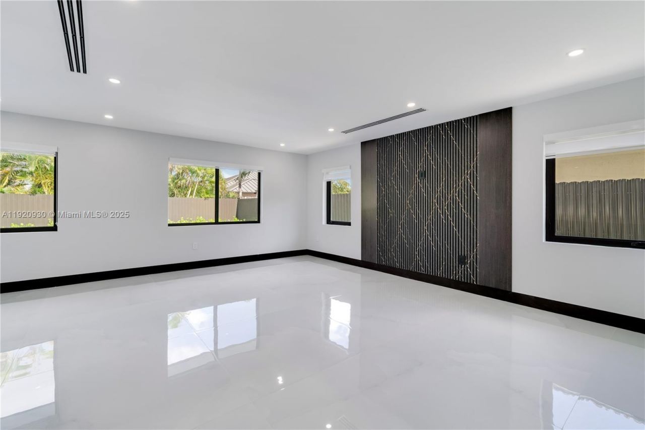 15563 SW 115th St, Miami, FL 33196 Photo