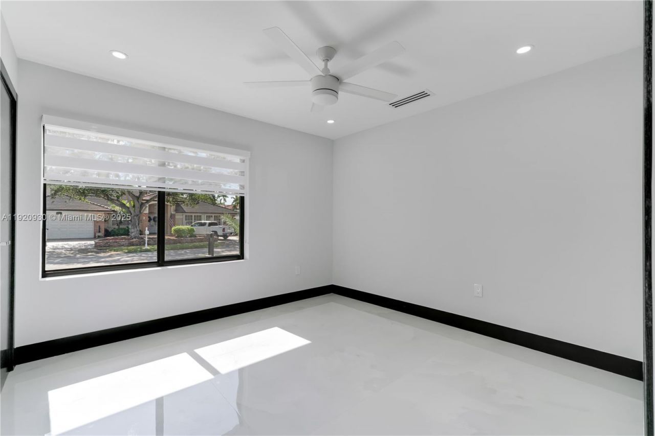 15563 SW 115th St, Miami, FL 33196 Photo