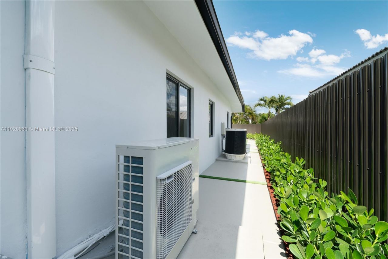 15563 SW 115th St, Miami, FL 33196 Photo